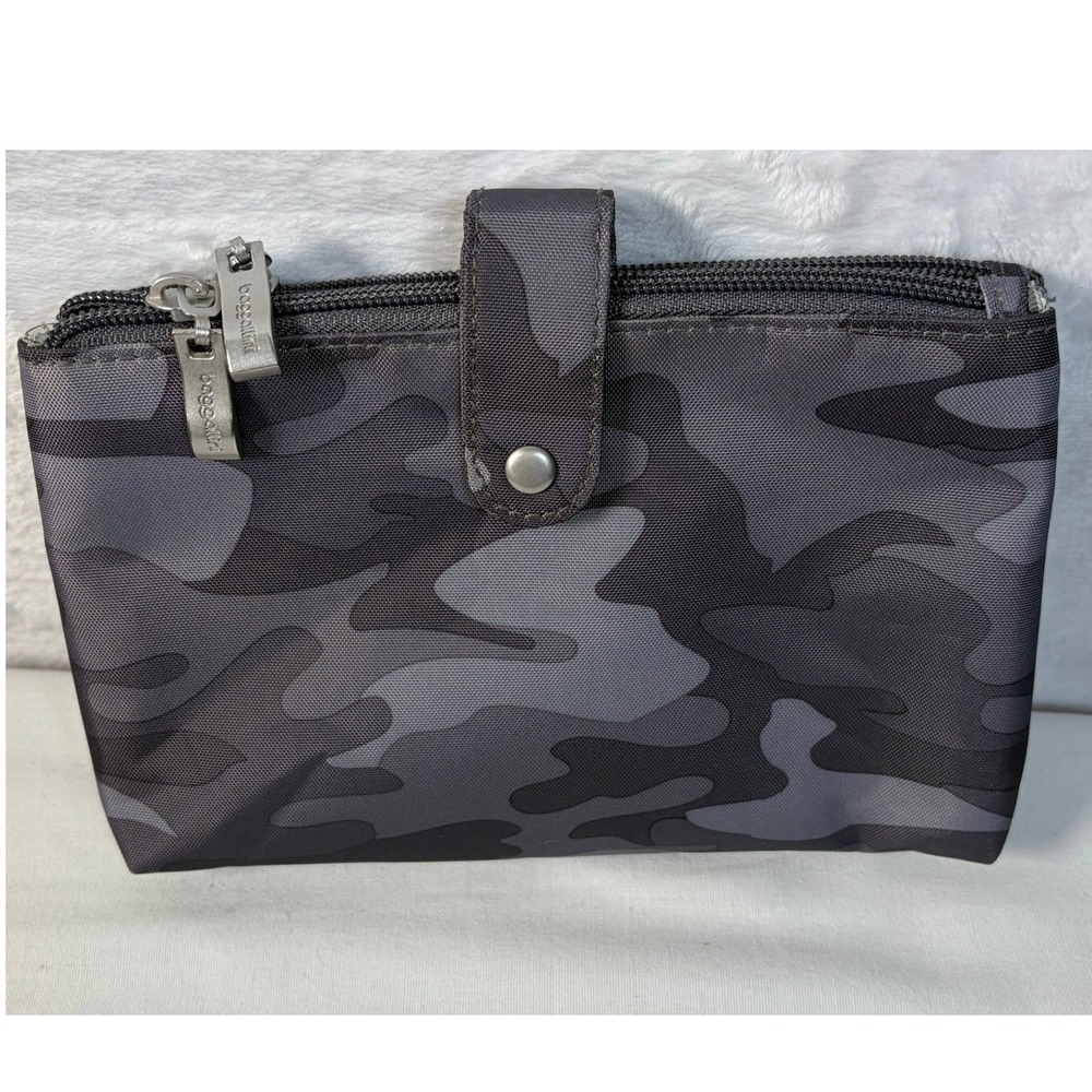 Baggallini Gray Camo Double Zip Cosmetic Toiletry Pouch Travel Bag Small